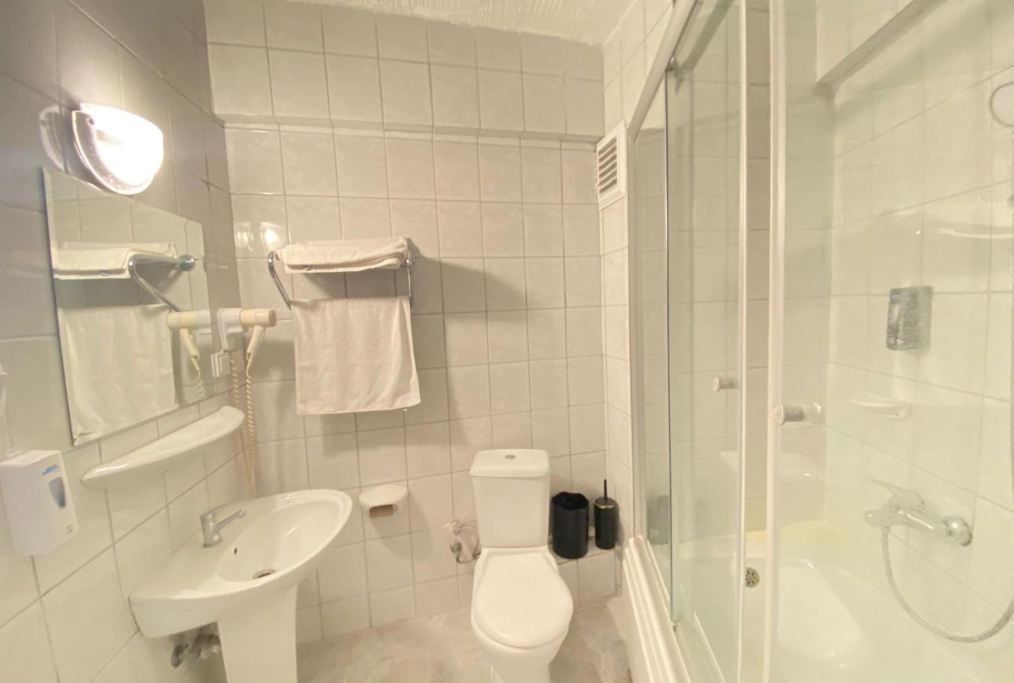 Uk Hotel Kiris Antalya Room photo